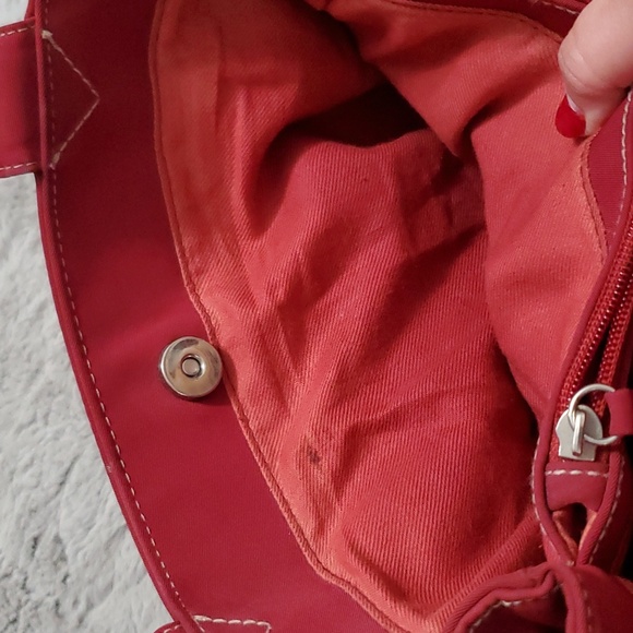 Covington Red nylon shoulder bag with coin purse - Picture 15 of 16